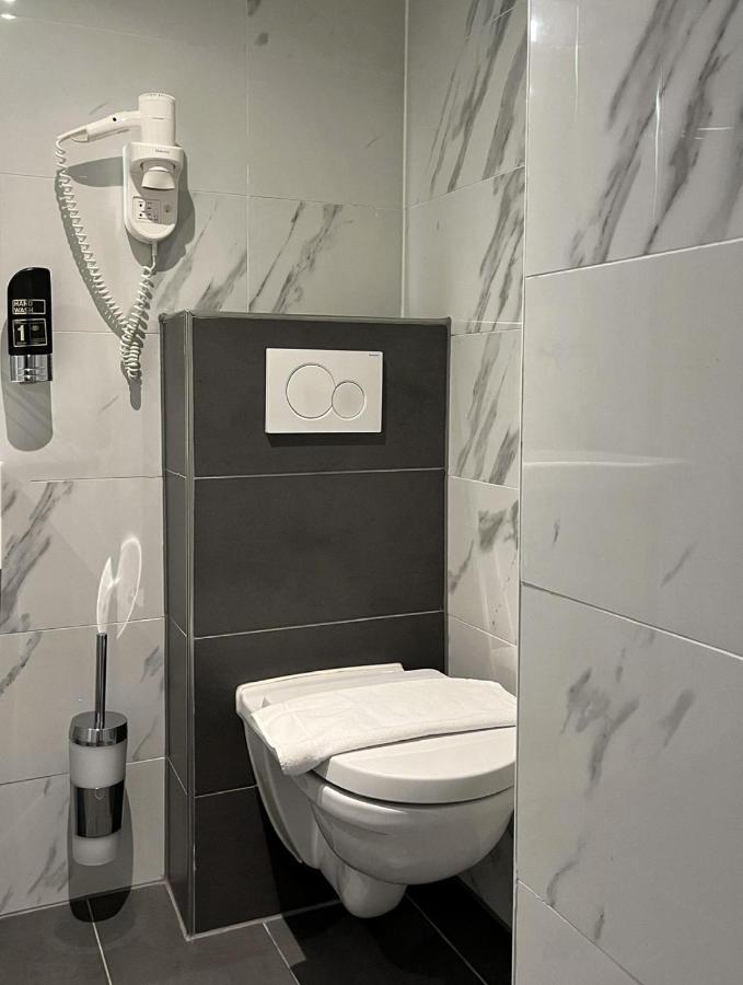 Facade Hotel Амстердам Екстериор снимка