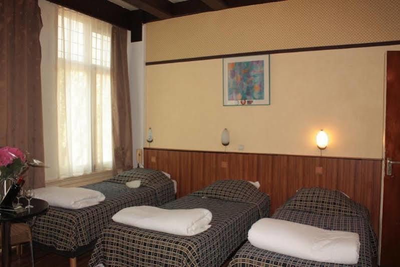 Facade Hotel Амстердам Екстериор снимка