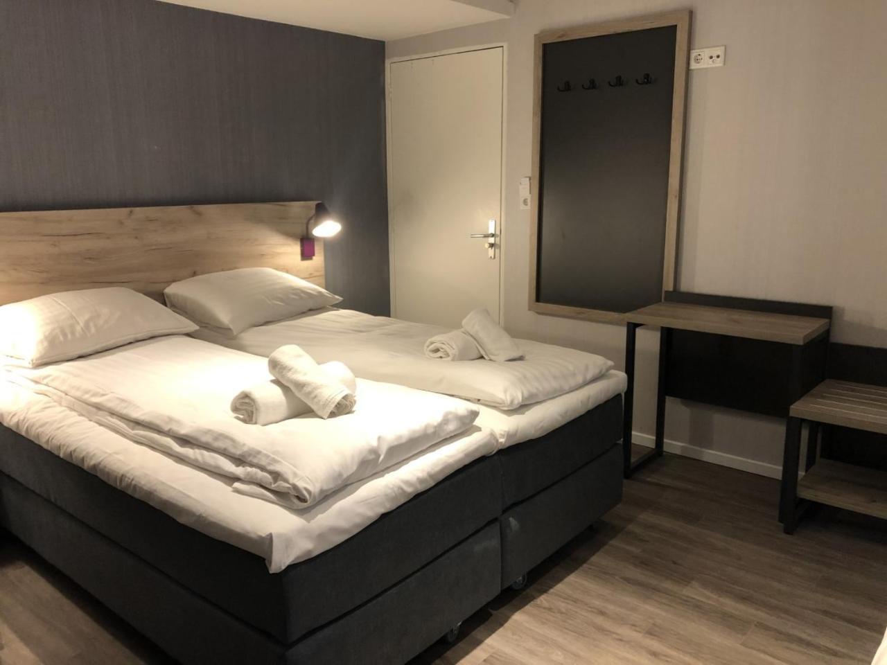 Facade Hotel Амстердам Екстериор снимка