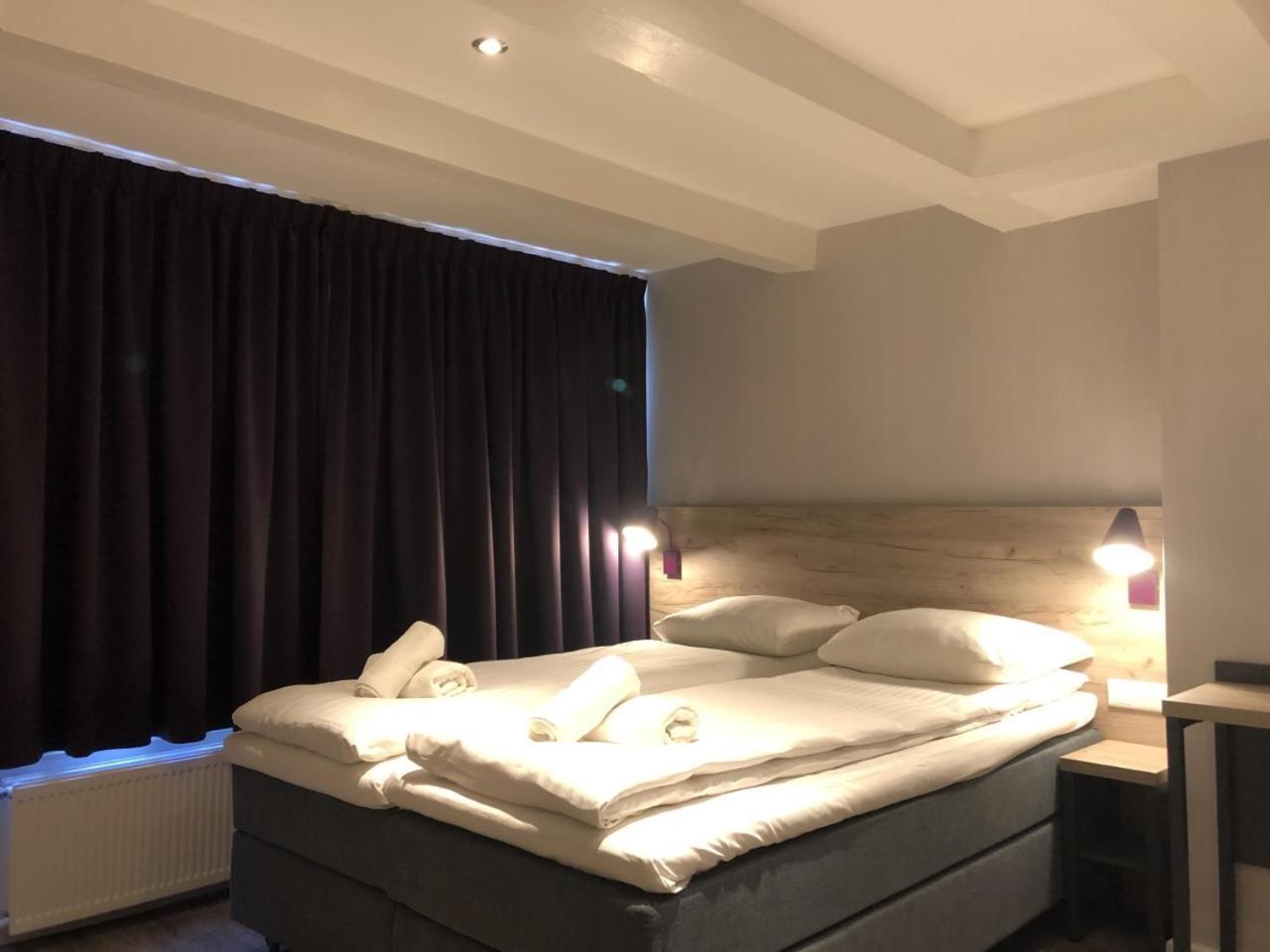 Facade Hotel Амстердам Екстериор снимка