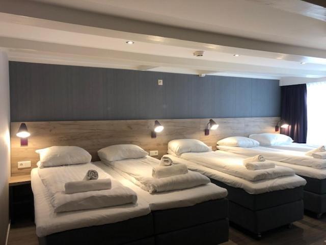 Facade Hotel Амстердам Екстериор снимка