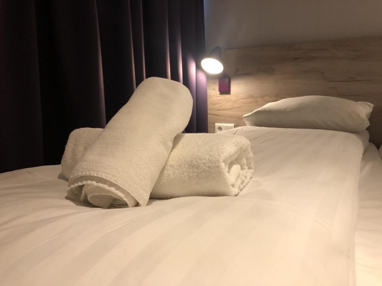 Facade Hotel Амстердам Екстериор снимка
